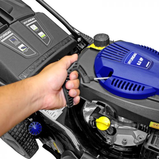 Podadora Autopropulsada 6.5 HP con bolsa 20" HYLM6520T Hyundai